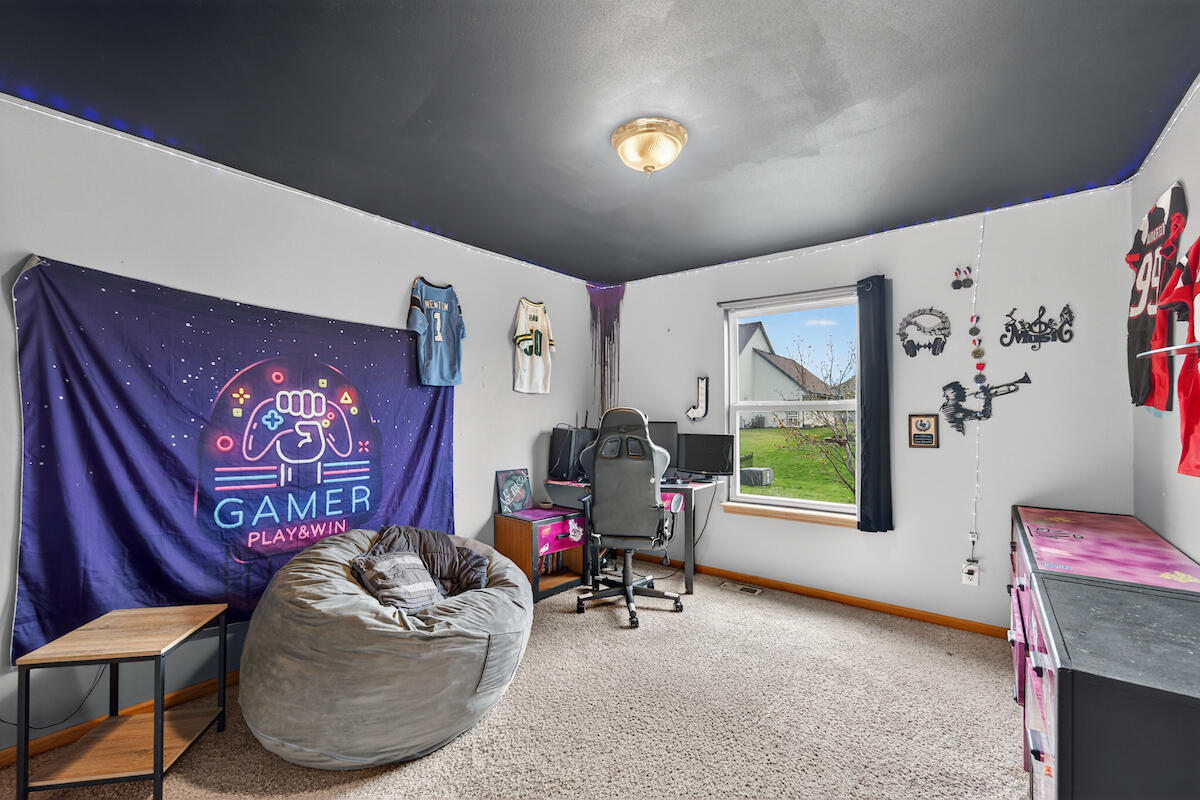 3929 Scenic Way Caledonia, WI 53126 - Photo 13 of 19 Bedroom 3