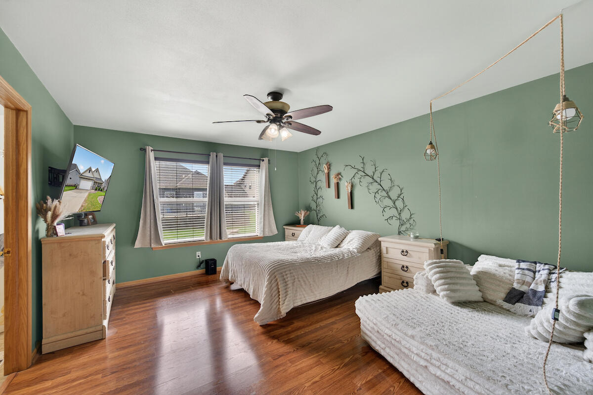 3929 Scenic Way Caledonia, WI 53126 - Photo 7 of 19 Primary Bedroom