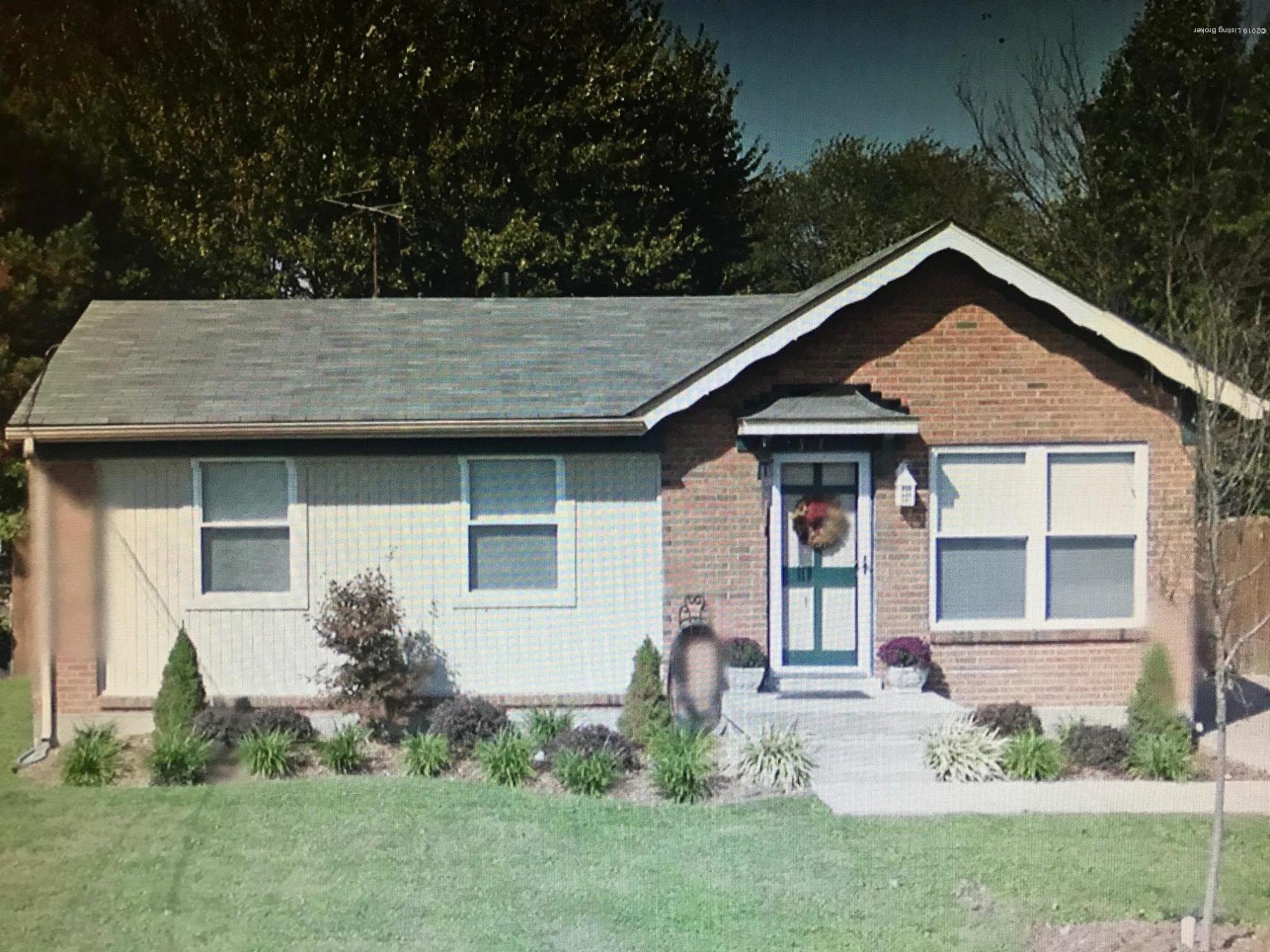 517 Overlook Road Louisville, KY 40229 - Photo 1 of 1 Front