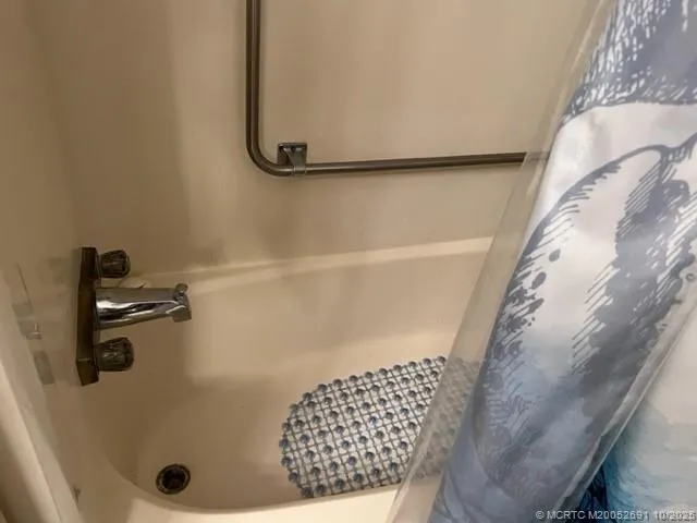 $77,000 | 6201 Holly Lane, Lantana, FL 33462