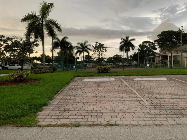 $77,000 | 6201 Holly Lane, Lantana, FL 33462