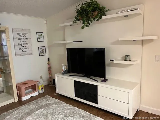 $77,000 | 6201 Holly Lane, Lantana, FL 33462