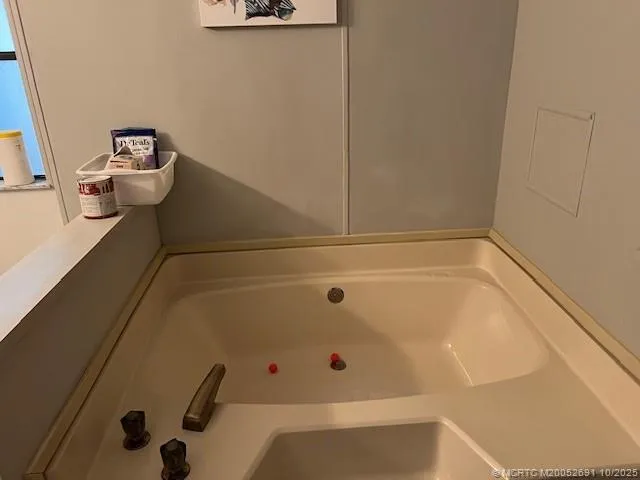 $77,000 | 6201 Holly Lane, Lantana, FL 33462