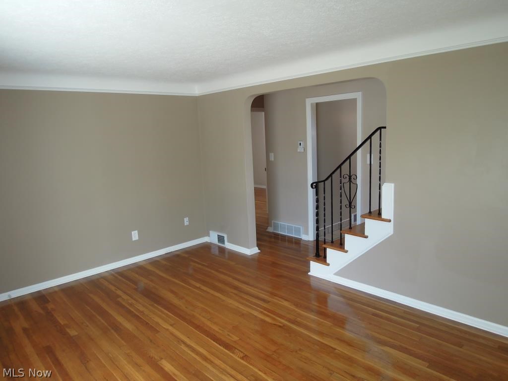 6514 Ridgewood Avenue Parma, OH 44129 - Photo 11 of 31