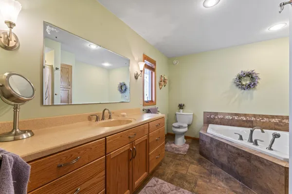 $339,900 | 1906 7th Avenue Southeast, Austin, MN 55912