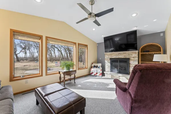 $339,900 | 1906 7th Avenue Southeast, Austin, MN 55912