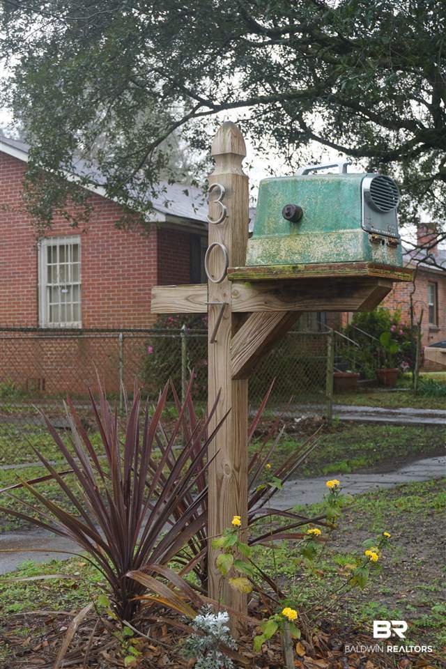 307 Weinacker Avenue Mobile, AL 36604 - Photo 2 of 26 307 Weinacker