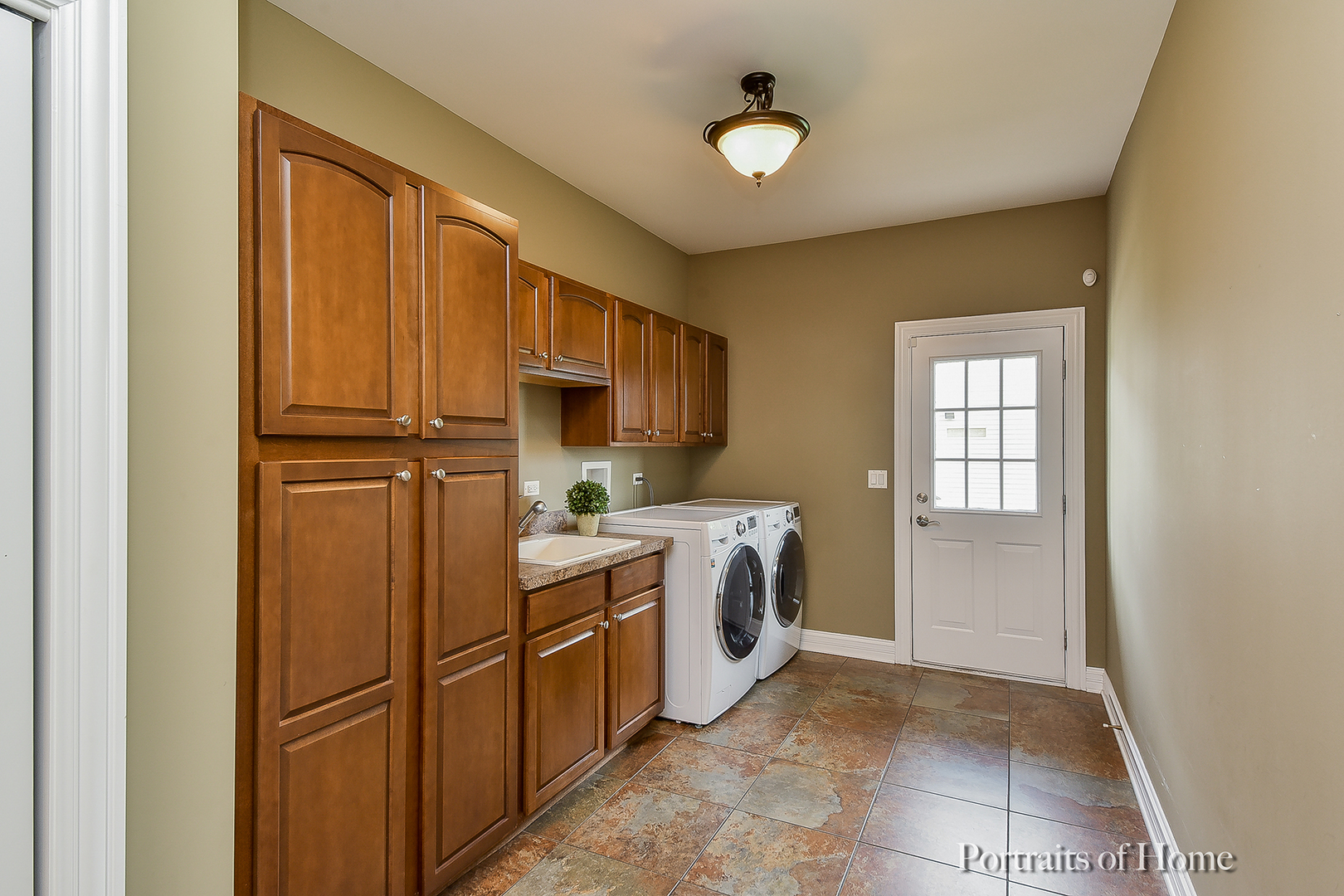 2814 Hapner Way Batavia, IL 60510 - Photo 31 of 44