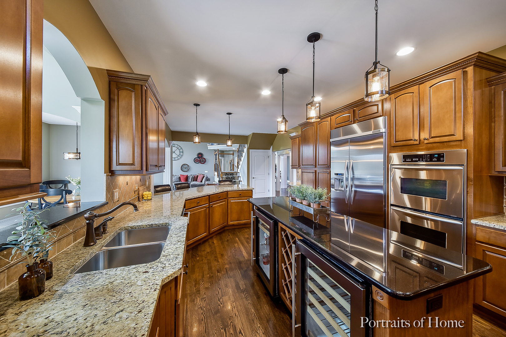 2814 Hapner Way Batavia, IL 60510 - Photo 7 of 44