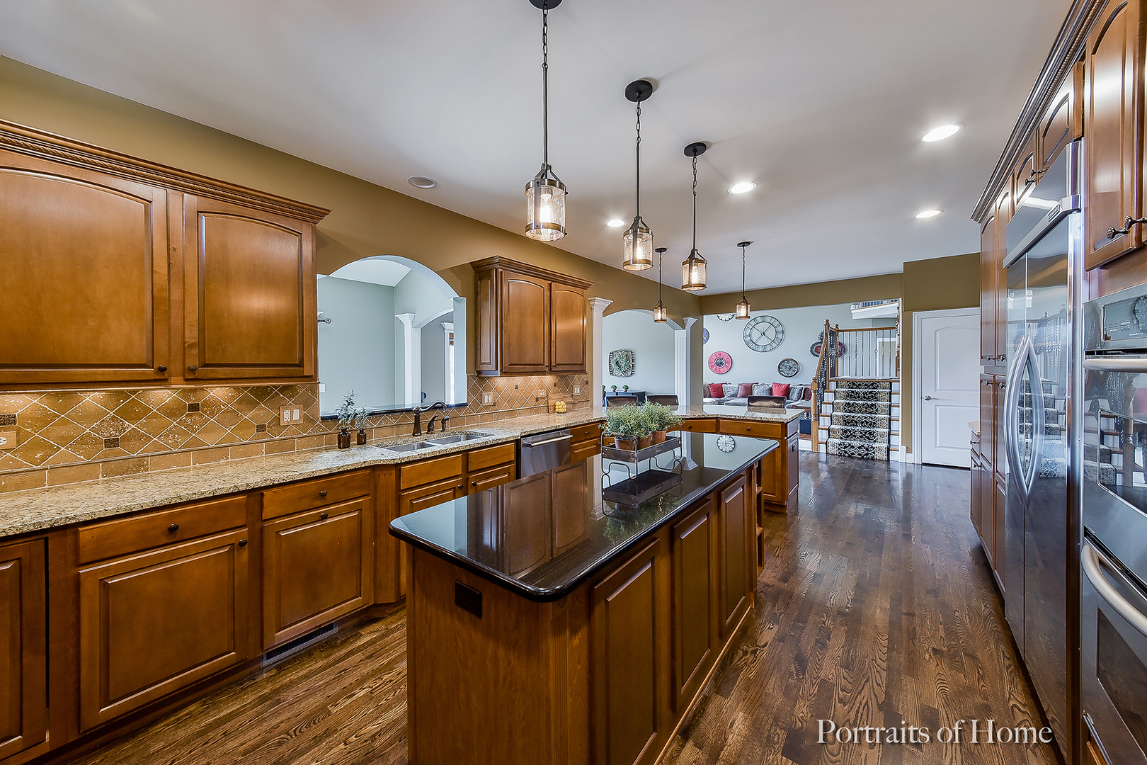 2814 Hapner Way Batavia, IL 60510 - Photo 8 of 44