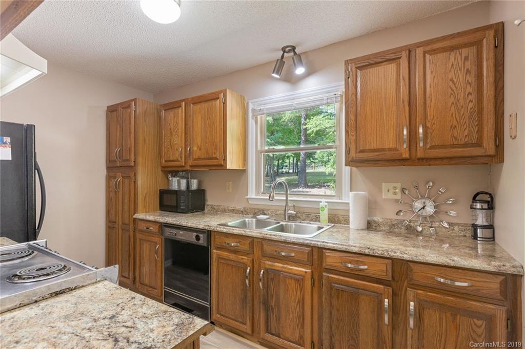 1075 Shore Acres Road Salisbury, NC 28146 - Photo 5 of 35 Gallery Image 5