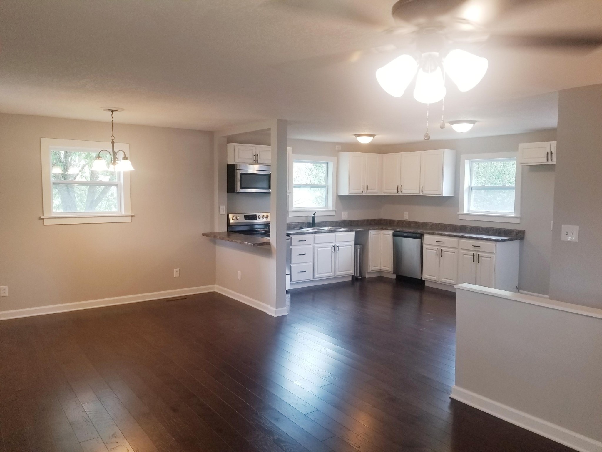 1007 Seed Tick Road Philadelphia, TN 37846 - Photo 2 of 16 Gallery Image 2