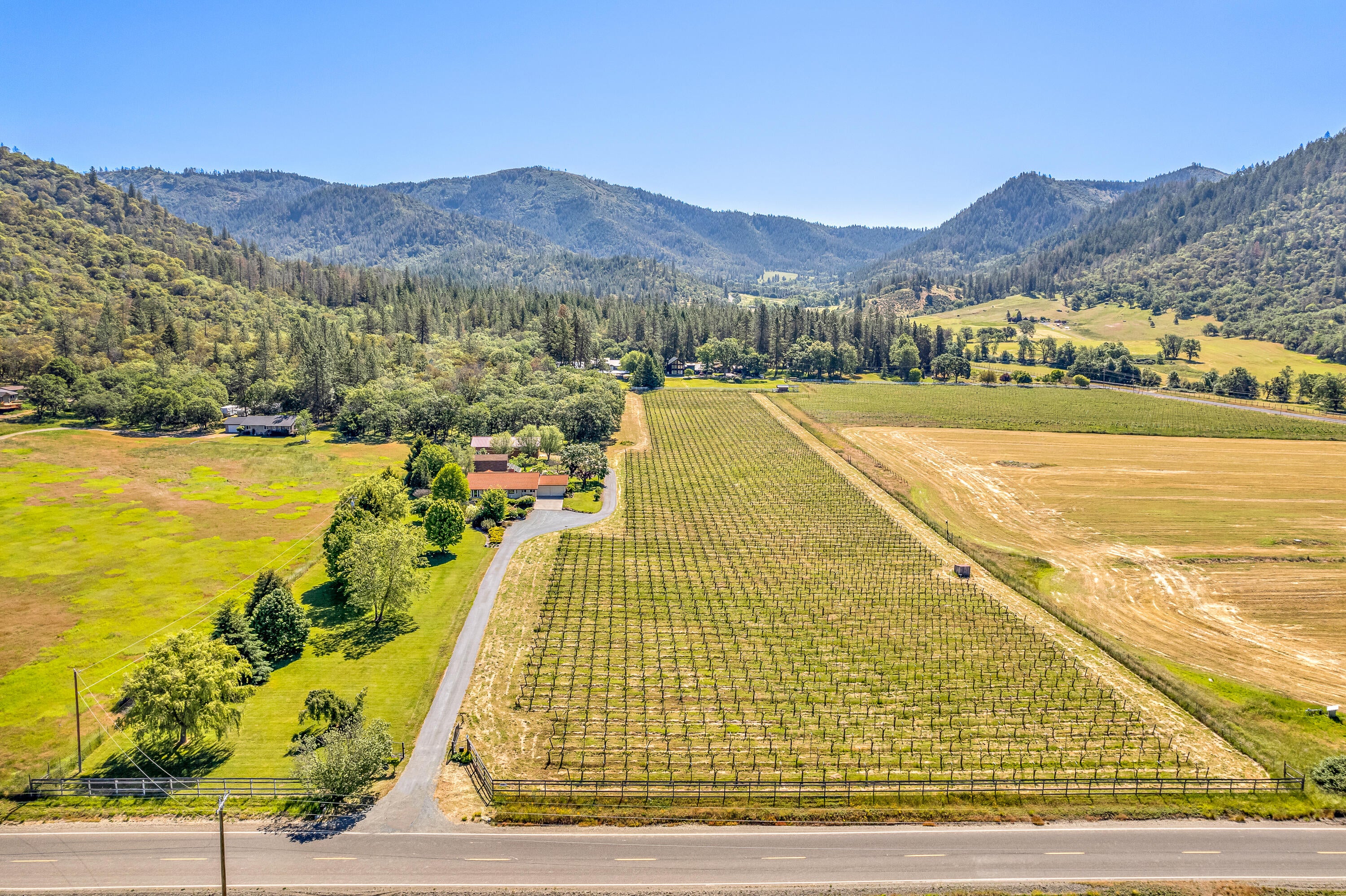 1494 Kubli Road Grants Pass, OR 97527 - Photo 53 of 67 DJI_0826