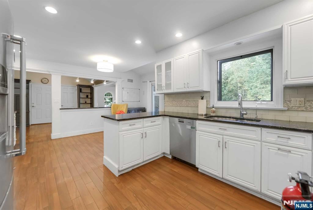 5 Monroe Drive Mahwah, NJ 07430 - Photo 11 of 32