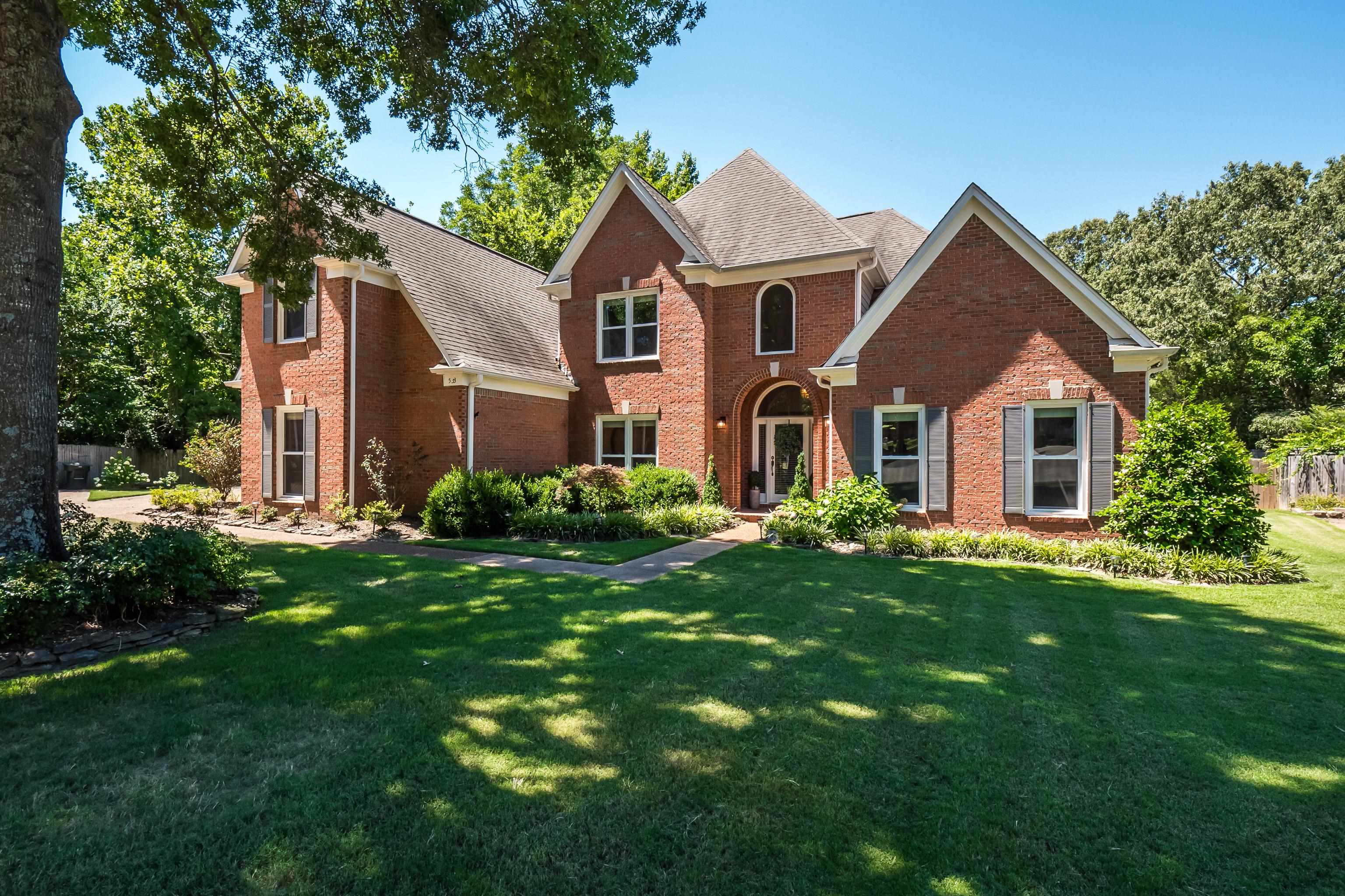 553 Roehampton Cove Collierville, TN 38017 - Photo 1 of 40 Gallery Image 1