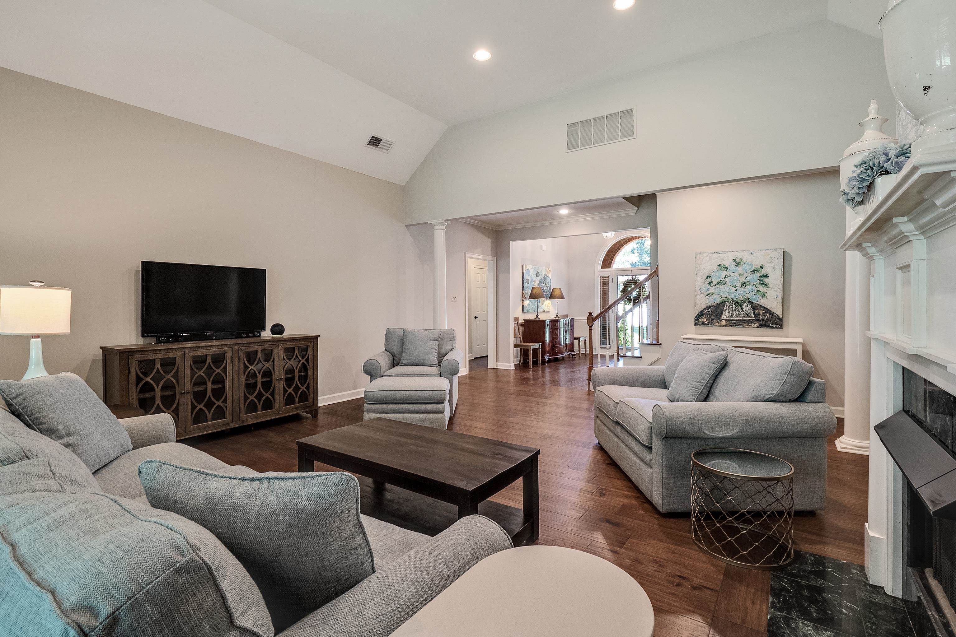 553 Roehampton Cove Collierville, TN 38017 - Photo 9 of 40 Gallery Image 9