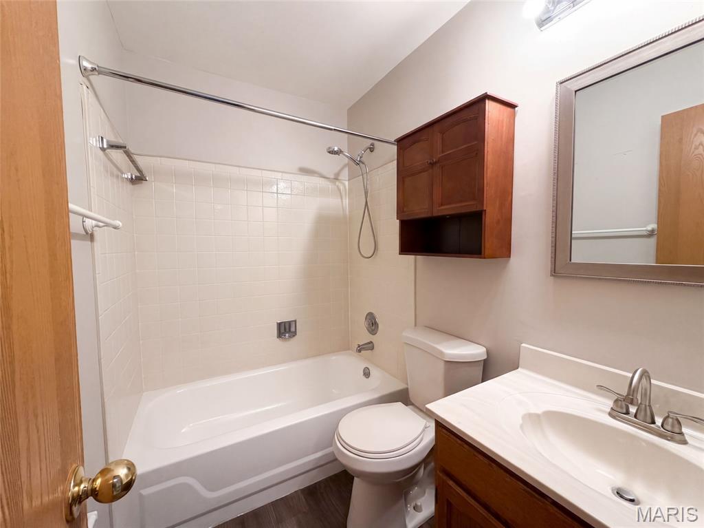 923 Keeneland Road Florissant, MO 63034 - Photo 17 of 27 Gallery Image 17