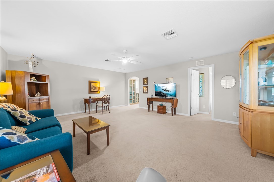 4370 9th Manor Southwest Vero Beach, FL 32968 - Photo 32 of 36