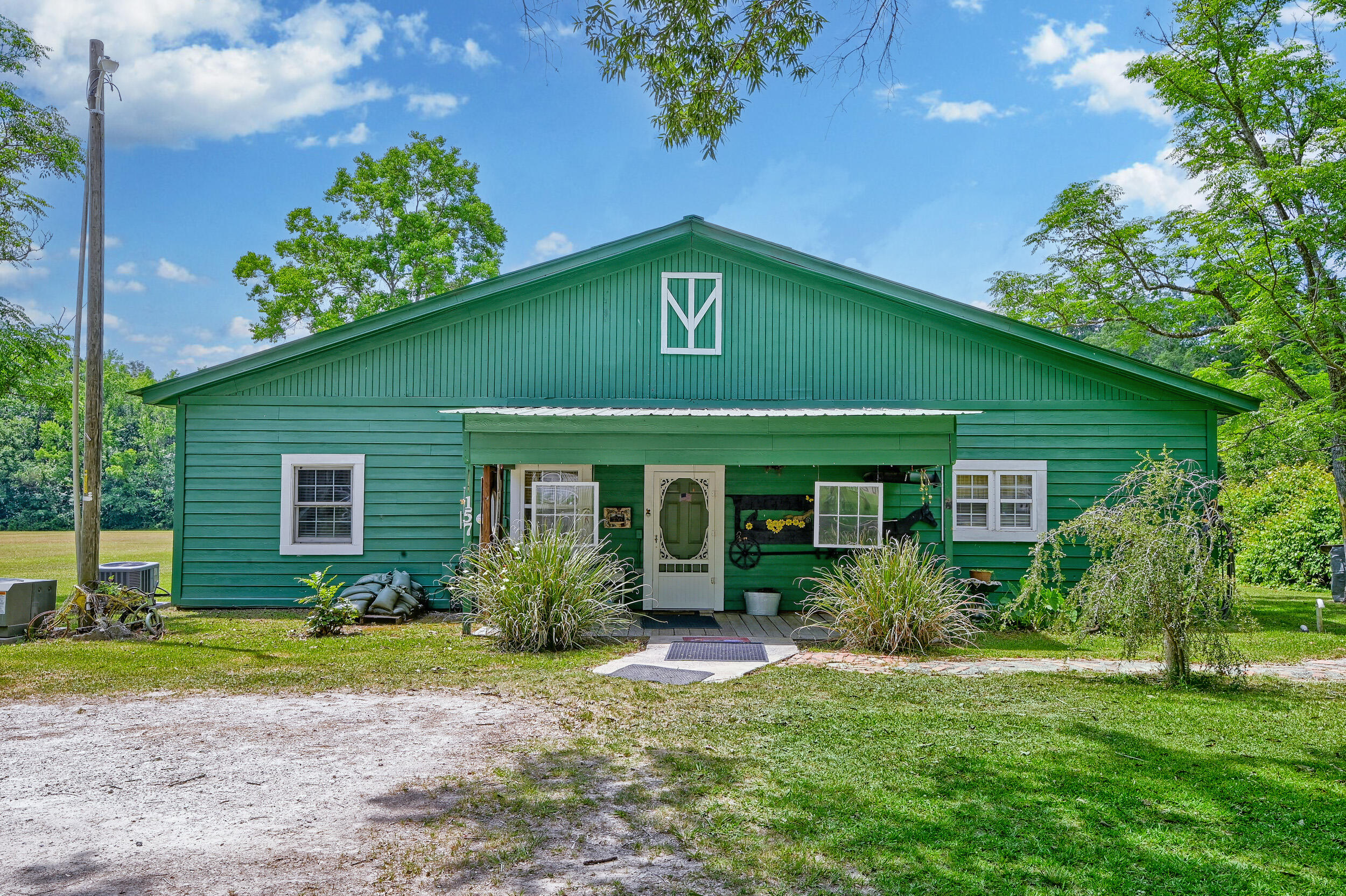 157 Gallashaw Road Summerville, SC 29483 - Photo 10 of 90 157 Gallashaw Rd