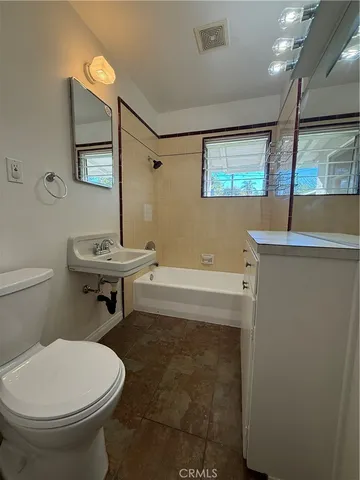 $2,800 | 605 North Place, Redlands, CA 92373