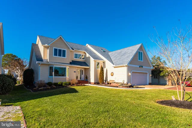 $825,000 | 6 Heron Isle Court, Ocean Pines, MD 21811
