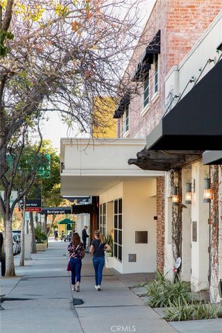 $3,400 | 330 South Mentor Avenue, Unit 135, Pasadena, CA 91106