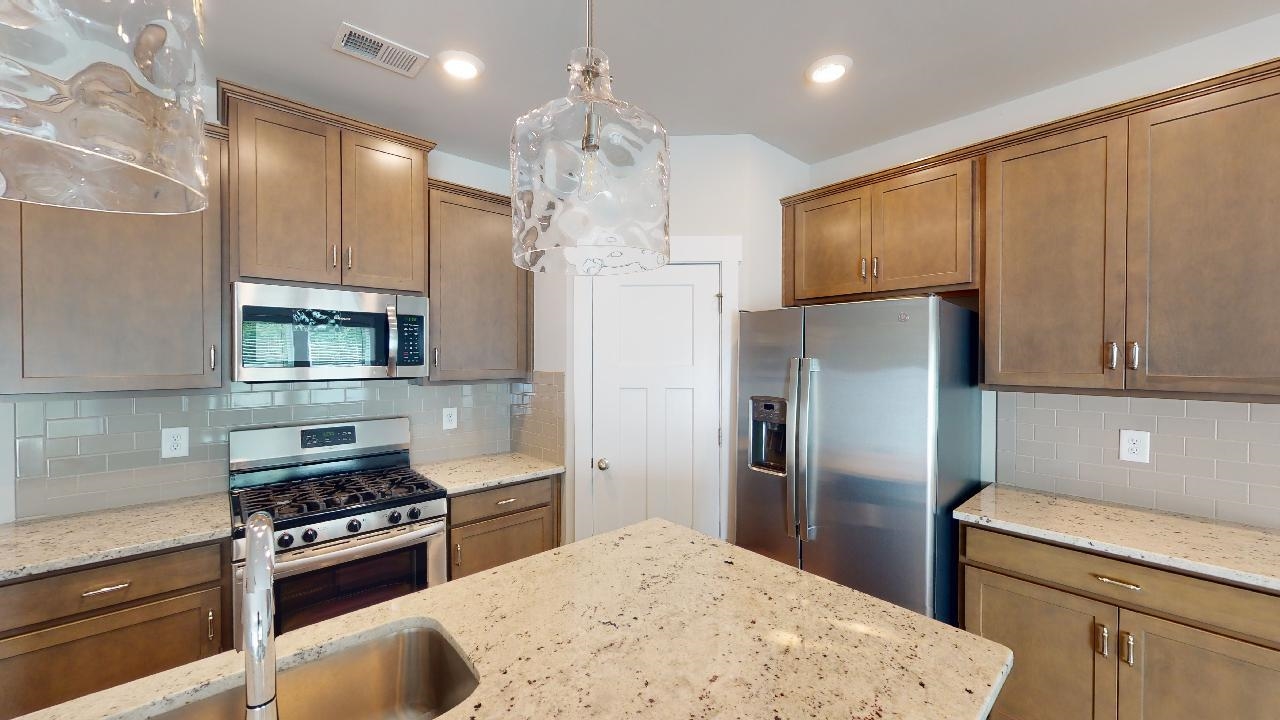 15 Grey Oak Trail Greer, SC 29650 - Photo 5 of 35