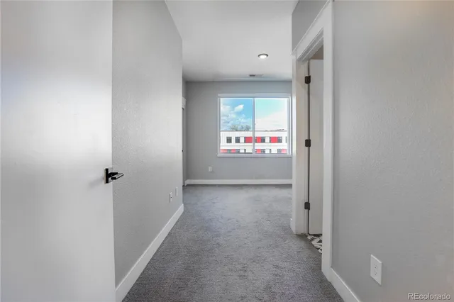 $2,995 | 4925 West 10th Avenue, Unit 102, Denver, CO 80204