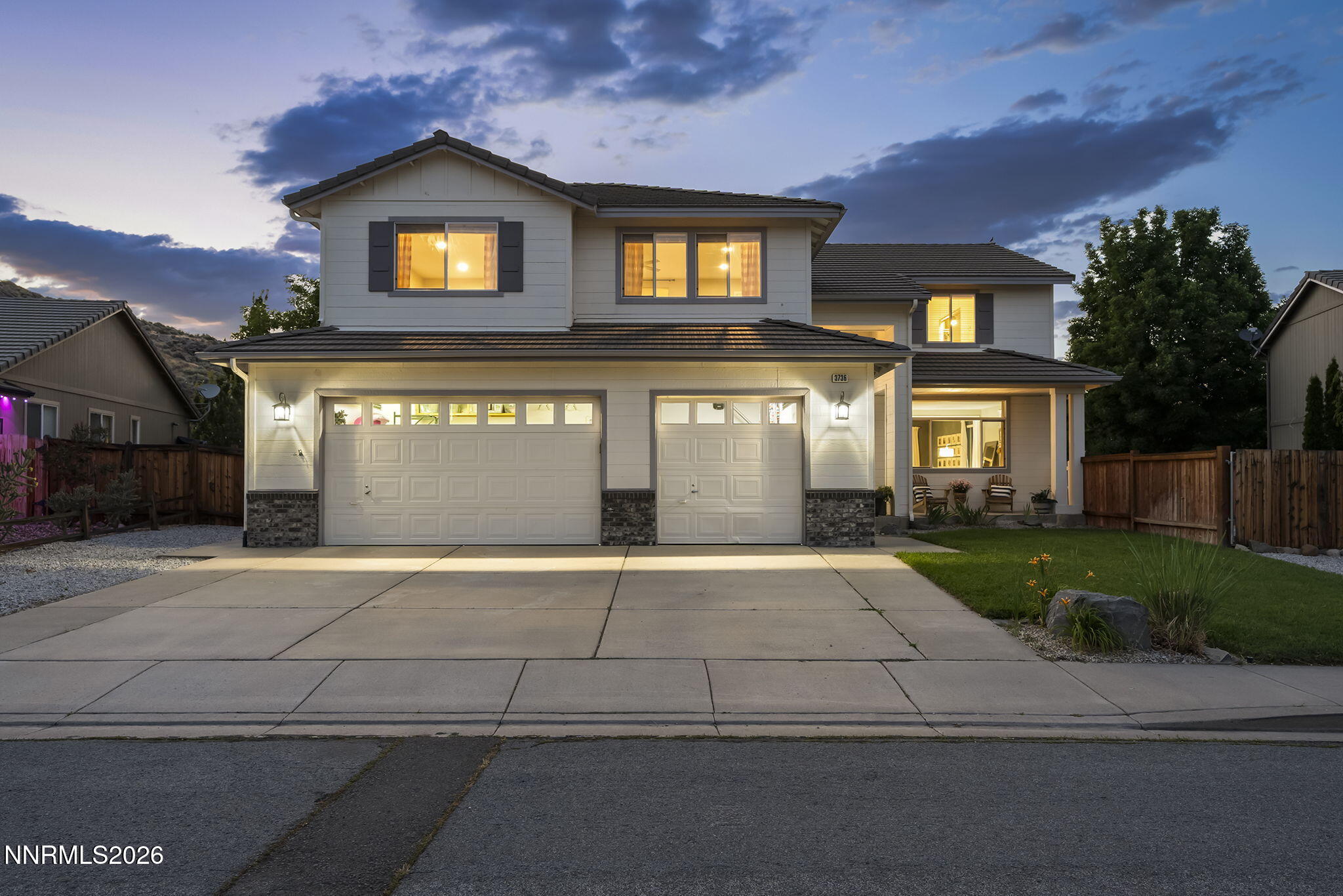 3736 Vancouver Drive Reno, NV 89511 - Photo 7 of 42 3-Car Garage and Huge Driveway