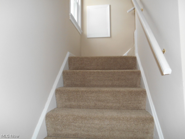 1779 South Green Road Cleveland, OH 44121 - Photo 8 of 22