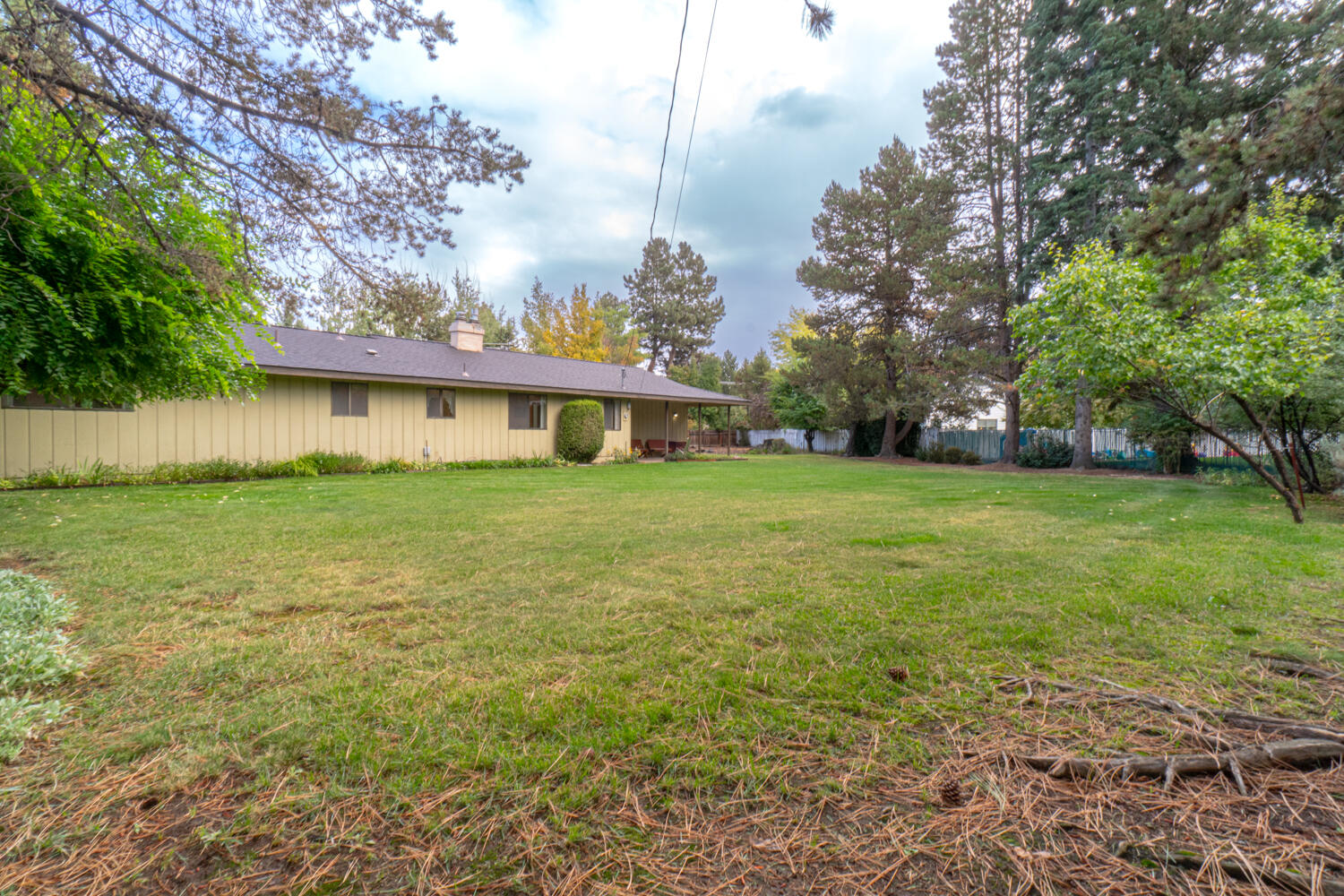 1005 Northeast Butler Market Road Bend, OR 97701 - Photo 32 of 43 1005-003