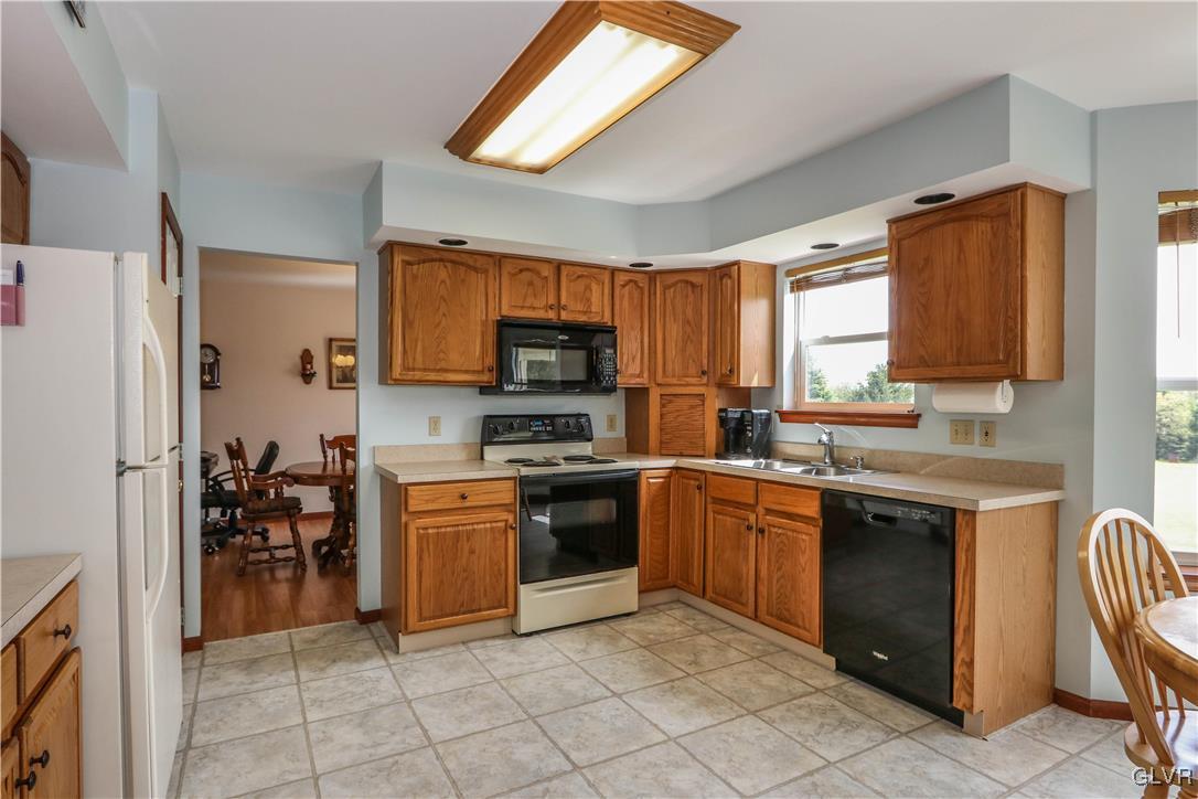 8110 Seemsville Road Northampton, PA 18067 - Photo 9 of 49 Gallery Image 9