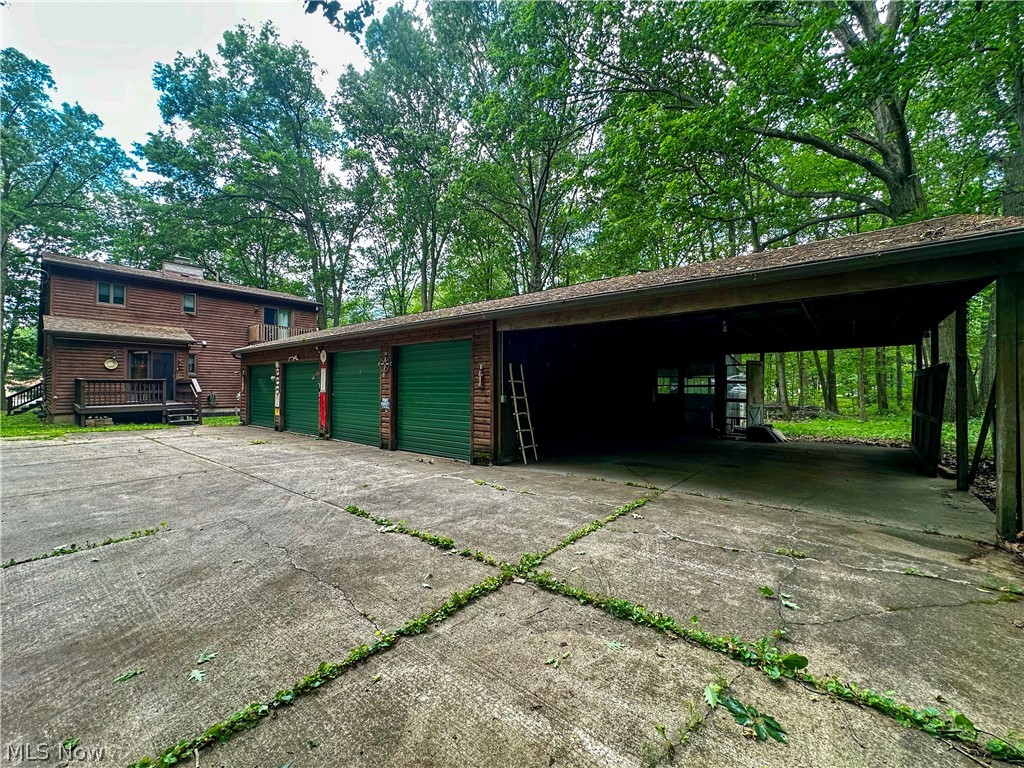 340 Tibbetts Wick Road Girard, OH 44420 - Photo 4 of 50
