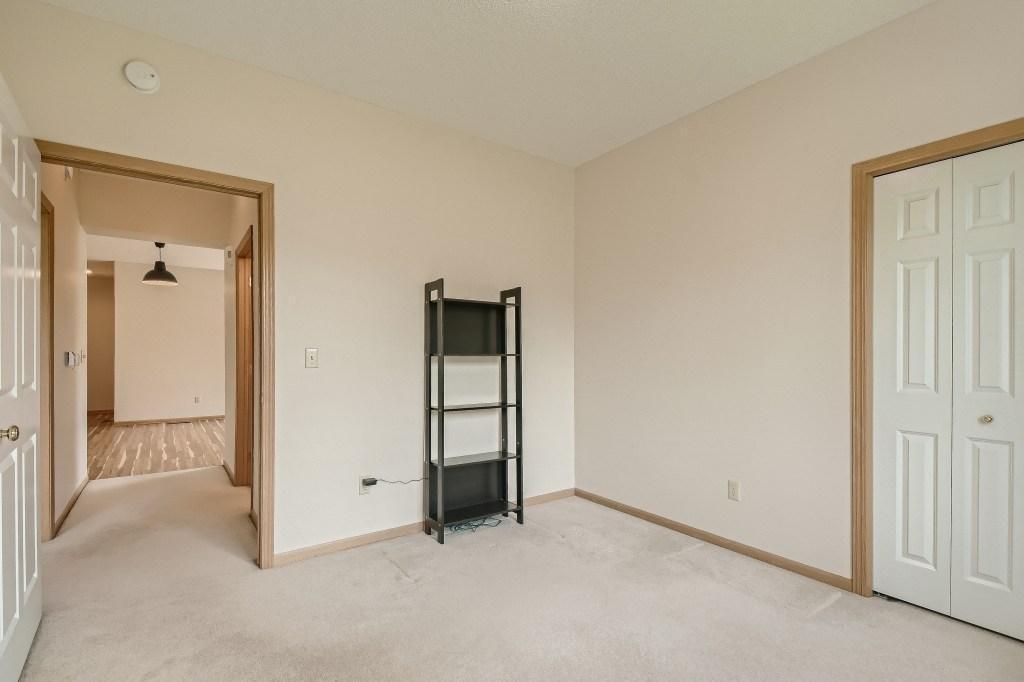 5847 Prairie Ridge Drive Shoreview, MN 55126 - Photo 16 of 27 Gallery Image 16