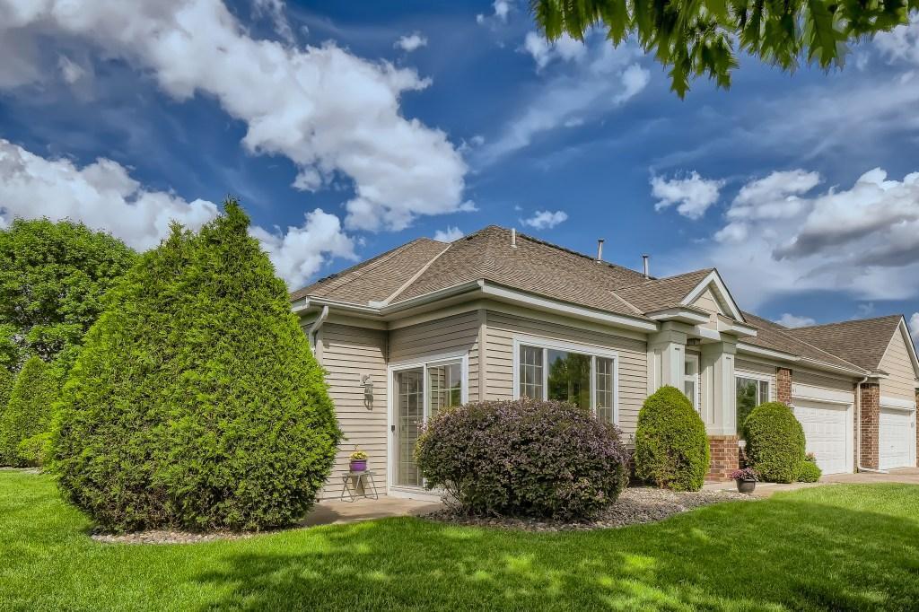 5847 Prairie Ridge Drive Shoreview, MN 55126 - Photo 3 of 27 Gallery Image 3