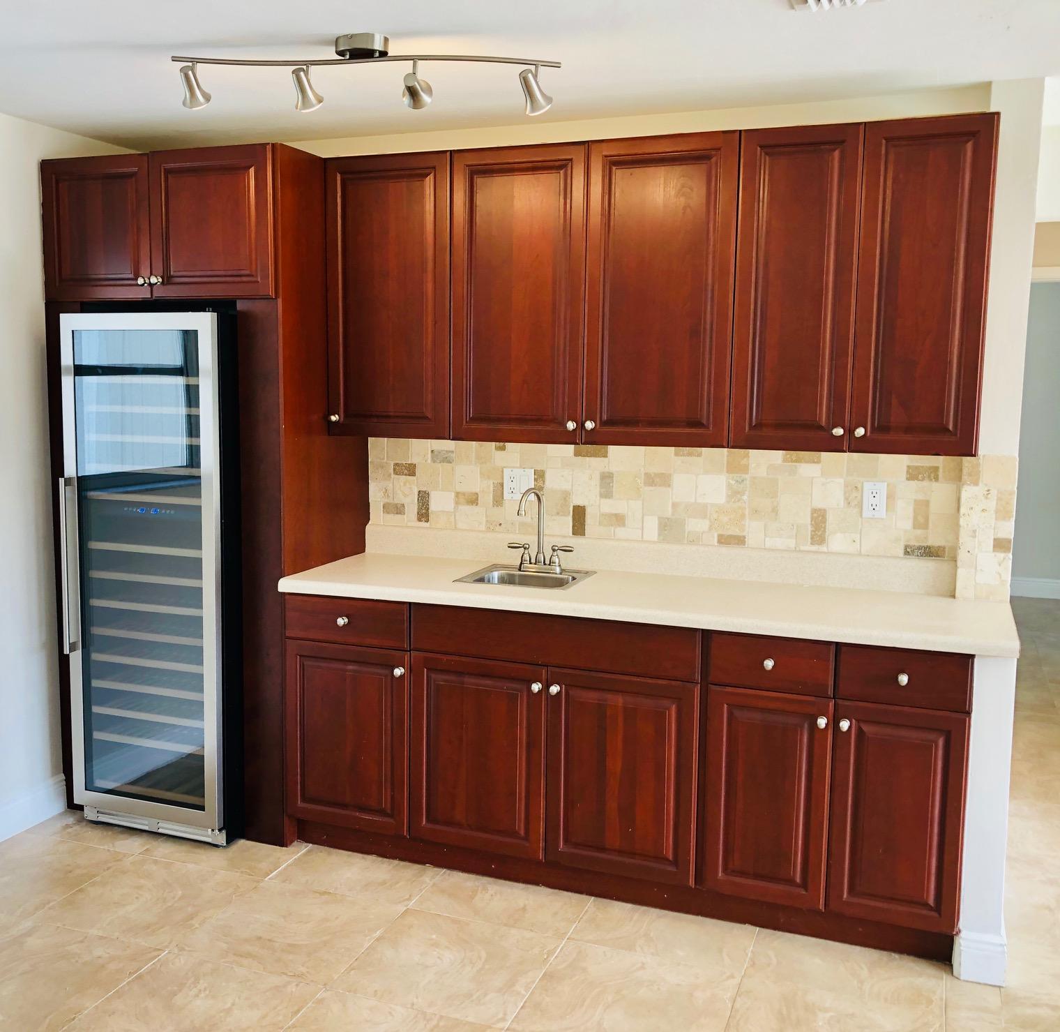 433 Gulf Road North Palm Beach, FL 33408 - Photo 4 of 19 IMG_5335
