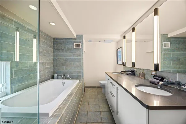 $950,000 | 641 Carson Avenue, Atlantic City, NJ 08401