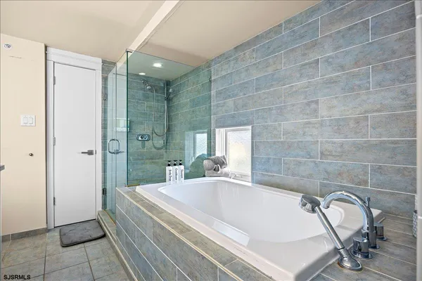 $950,000 | 641 Carson Avenue, Atlantic City, NJ 08401