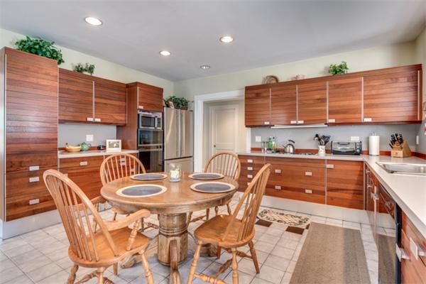 16 Gibson Road Lowell, MA 01851 - Photo 12 of 30 Gallery Image 12