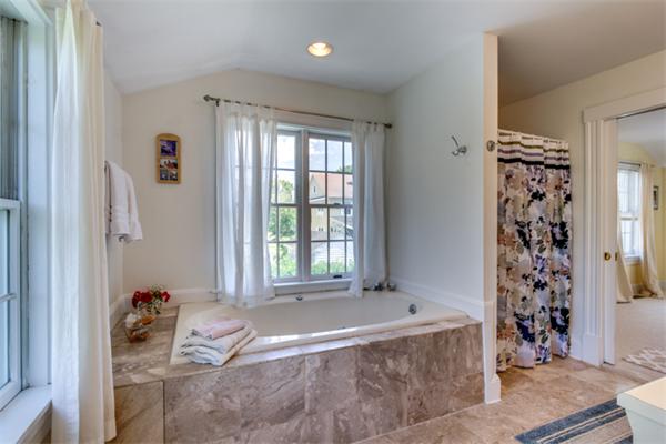 16 Gibson Road Lowell, MA 01851 - Photo 24 of 30 Gallery Image 24