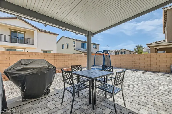 $439,999 | 6338 Selston Drive, North Las Vegas, NV 89081