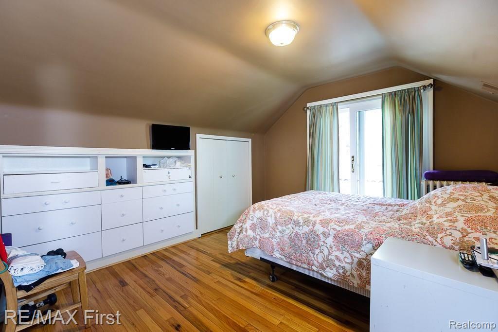 1845 Hawthorne Road Grosse Pointe, MI 48236 - Photo 14 of 26 1845-Hawthorne-Road-015.jpg