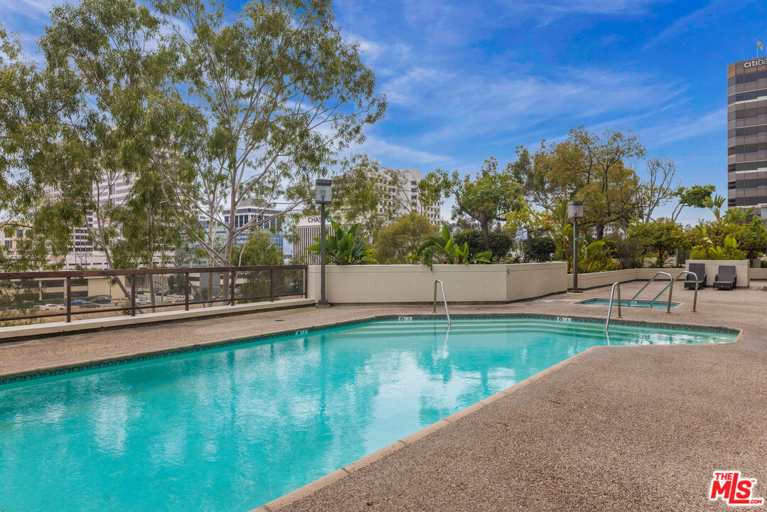 222 Monterey Road, Unit 505 Glendale, CA 91203 - Photo 18 of 24