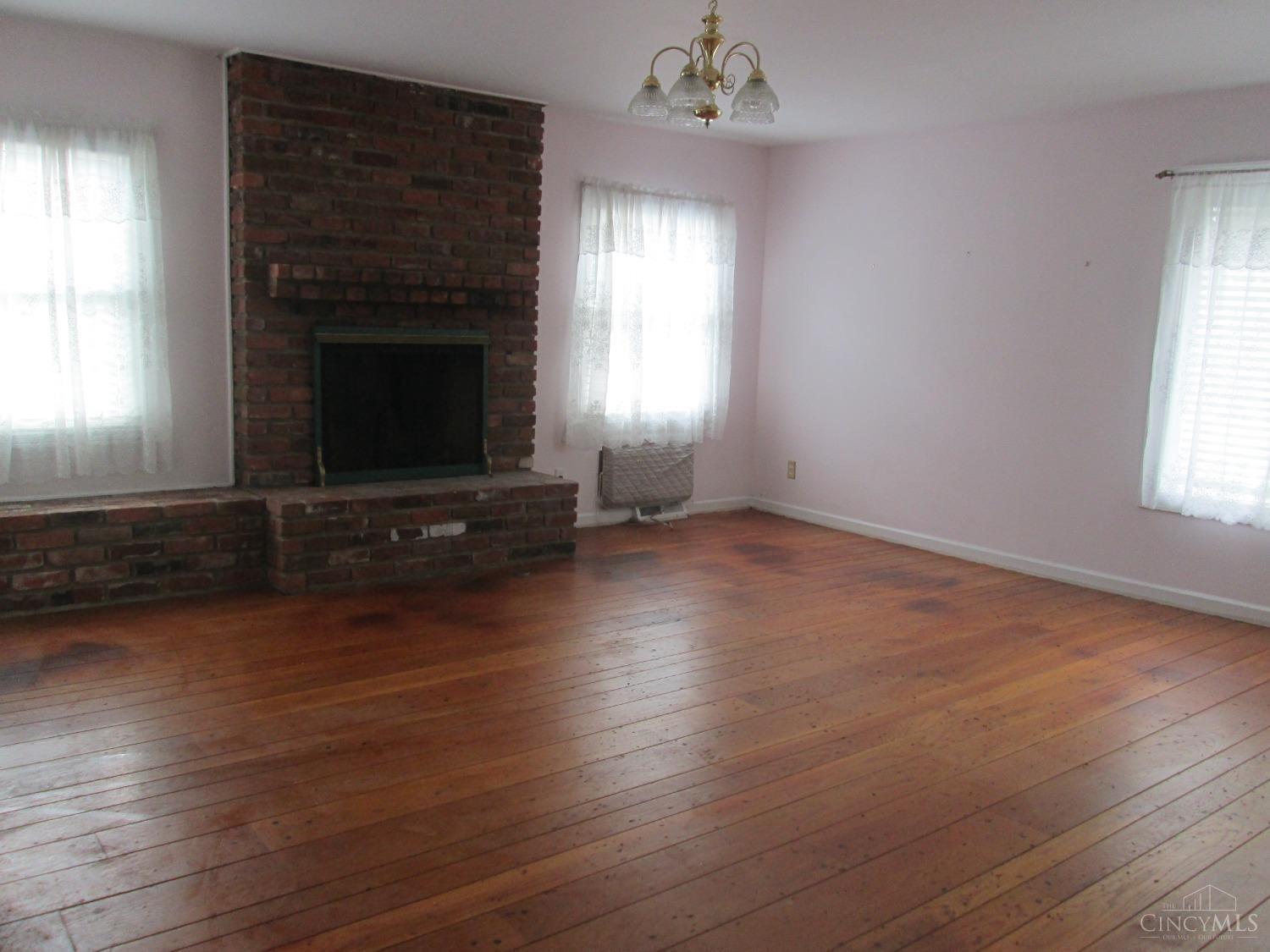 325 Reily Road Wyoming, OH 45215 - Photo 15 of 44