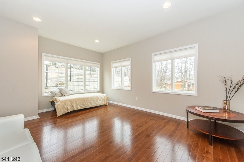 18 Puddingstone Road Morris Plains, NJ 07950 - Photo 5 of 19
