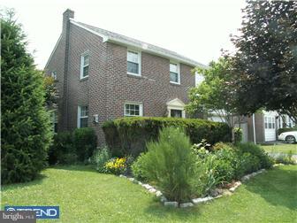 136 Flintlock Road Drexel Hill, PA 19026 - Photo 2 of 12 Gallery Image 2