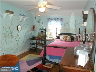 136 Flintlock Road Drexel Hill, PA 19026 - Photo 6 of 12 Gallery Image 6