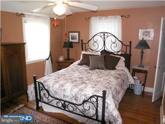 136 Flintlock Road Drexel Hill, PA 19026 - Photo 7 of 12 Gallery Image 7