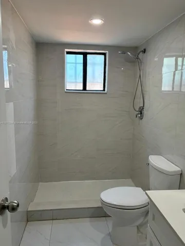 $2,600 | 5650 West 26th Court, Unit 106, Hialeah, FL 33016