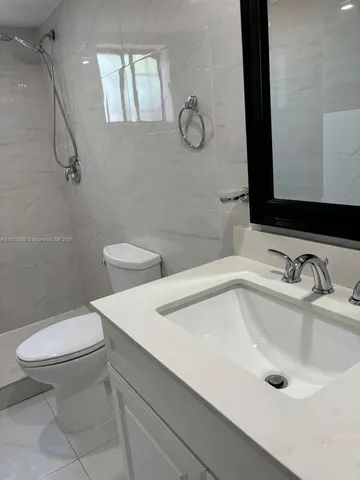 $2,600 | 5650 West 26th Court, Unit 106, Hialeah, FL 33016